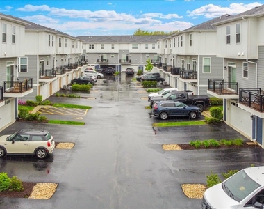 29w710 Cambridge Court - Photo Thumbnail 29