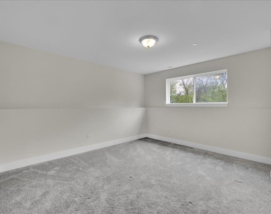 29w710 Cambridge Court - Photo Thumbnail 23