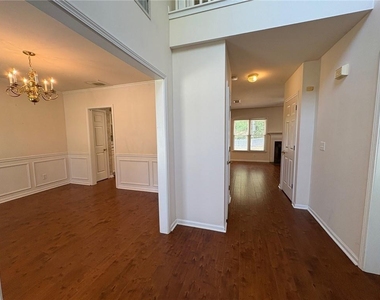 3409 White Sands Way - Photo Thumbnail 1