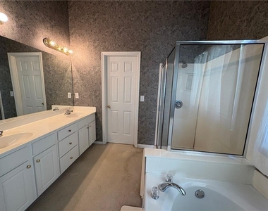 3409 White Sands Way - Photo Thumbnail 6