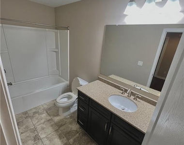 1627 Trailview Way Ne - Photo Thumbnail 9