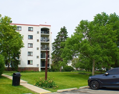 475 Plum Creek Drive - Photo Thumbnail 11