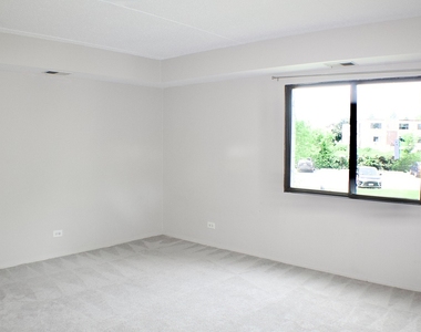 475 Plum Creek Drive - Photo Thumbnail 7