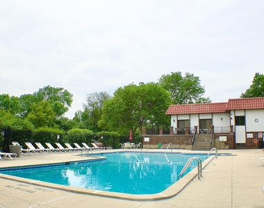 475 Plum Creek Drive - Photo Thumbnail 10