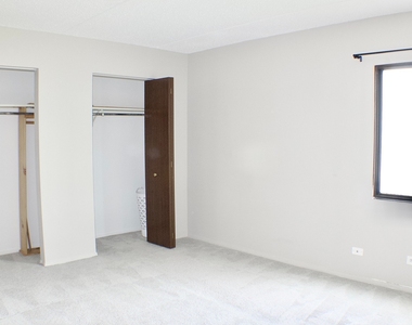 475 Plum Creek Drive - Photo Thumbnail 5