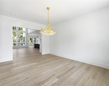 7370 Cornflower Court - Photo Thumbnail 14