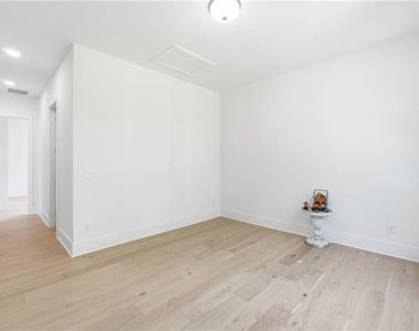 7370 Cornflower Court - Photo Thumbnail 39