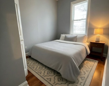 2950 W Monroe Street - Photo Thumbnail 8