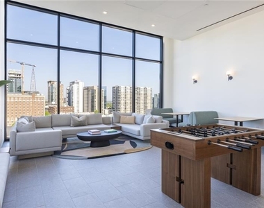 811 Peachtree Street Ne - Photo Thumbnail 44