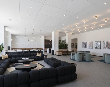 811 Peachtree Street Ne - Photo Thumbnail 20