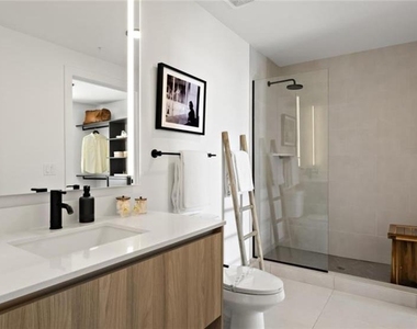 811 Peachtree Street Ne - Photo Thumbnail 9