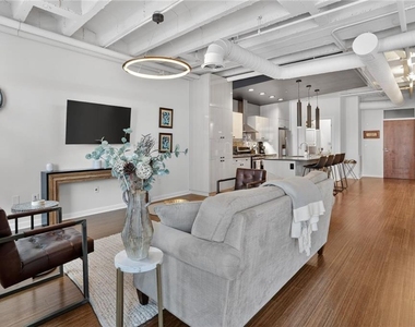 805 Peachtree Street Ne - Photo Thumbnail 5