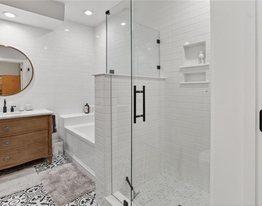 805 Peachtree Street Ne - Photo Thumbnail 13