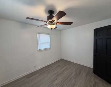 8365 W Lincoln Highway - Photo Thumbnail 14
