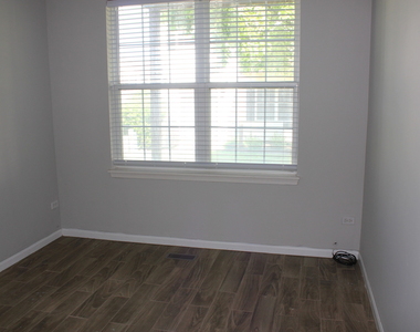 3103 Falling Waters Lane - Photo Thumbnail 7