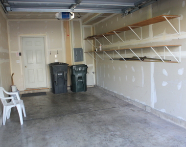 3103 Falling Waters Lane - Photo Thumbnail 16