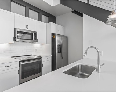 230 18th Street - Photo Thumbnail 7
