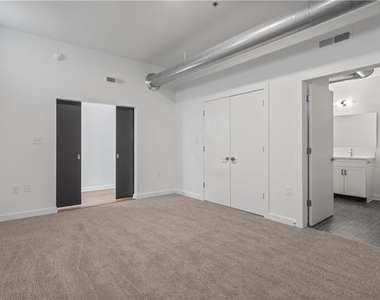 230 18th Street - Photo Thumbnail 21