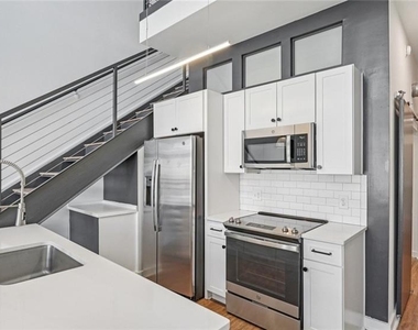 230 18th Street - Photo Thumbnail 44
