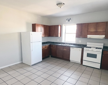 6143 S Woodlawn Avenue - Photo Thumbnail 5