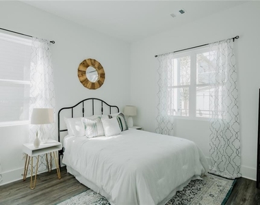 123 Mayson Avenue Ne - Photo Thumbnail 6