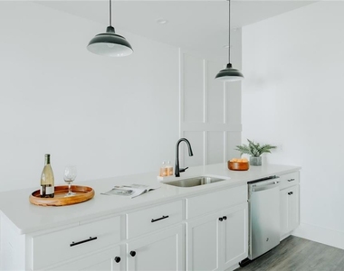 123 Mayson Avenue Ne - Photo Thumbnail 12