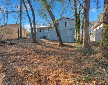 2080 Bluffton Way - Photo Thumbnail 5