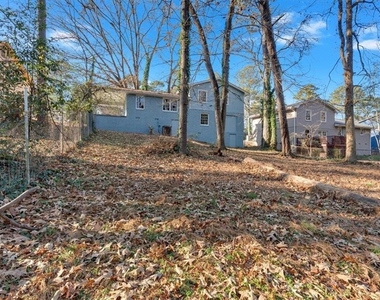 2080 Bluffton Way - Photo Thumbnail 3