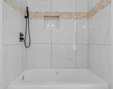 2080 Bluffton Way - Photo Thumbnail 37