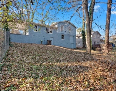2080 Bluffton Way - Photo Thumbnail 2