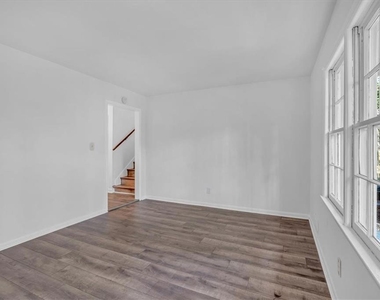 2080 Bluffton Way - Photo Thumbnail 20