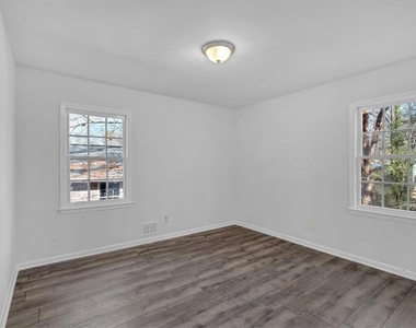 2080 Bluffton Way - Photo Thumbnail 31