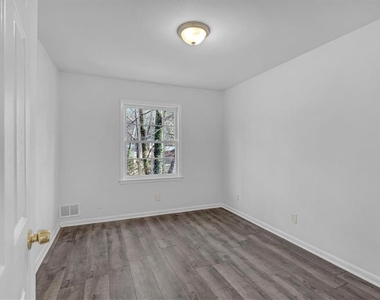 2080 Bluffton Way - Photo Thumbnail 33