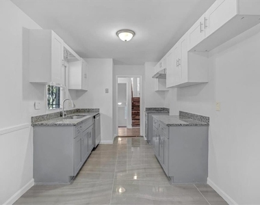 2080 Bluffton Way - Photo Thumbnail 23