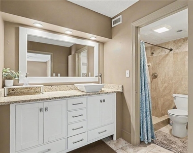 129 Rue Fontaine - Photo Thumbnail 19