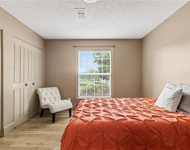 129 Rue Fontaine - Photo Thumbnail 13