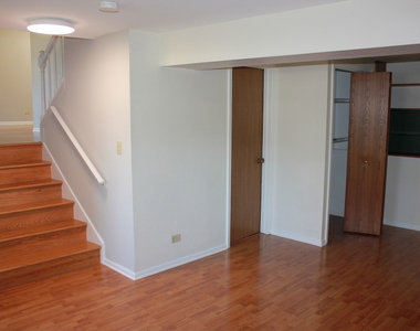 410 Ashwood Court - Photo Thumbnail 20
