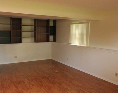 410 Ashwood Court - Photo Thumbnail 7