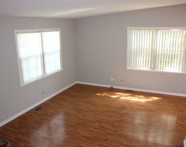 410 Ashwood Court - Photo Thumbnail 16