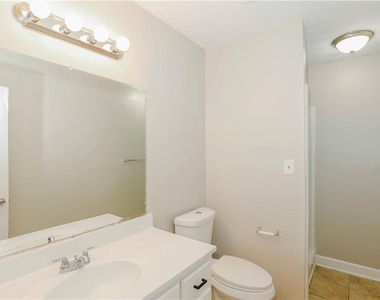 8671 Woodside Lane - Photo Thumbnail 9