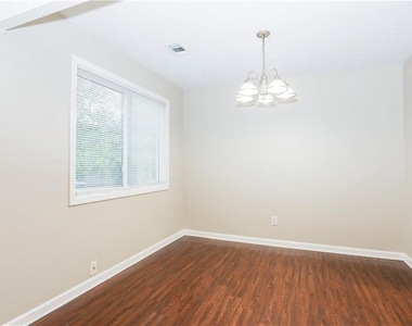 8671 Woodside Lane - Photo Thumbnail 3