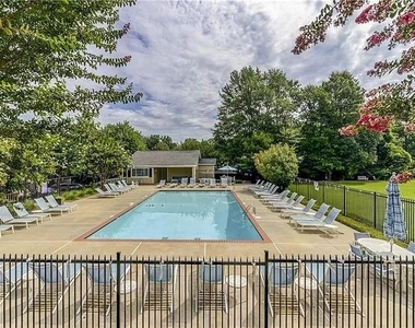 1468 Briarwood Road Ne - Photo Thumbnail 41