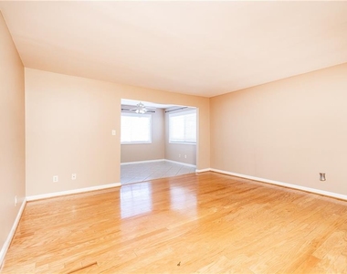 1468 Briarwood Road Ne - Photo Thumbnail 7