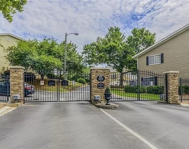 1468 Briarwood Road Ne - Photo Thumbnail 44