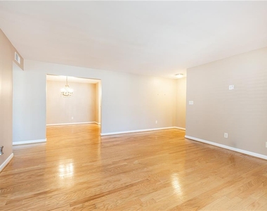 1468 Briarwood Road Ne - Photo Thumbnail 6