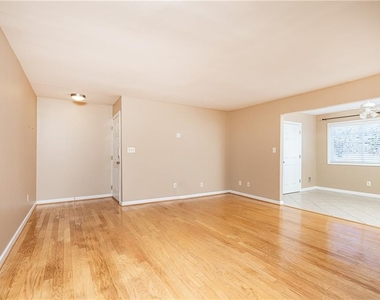 1468 Briarwood Road Ne - Photo Thumbnail 9