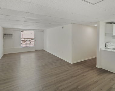 1231 N Galena Avenue - Photo Thumbnail 5