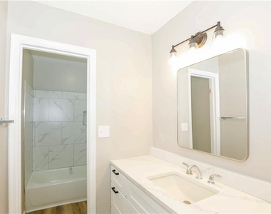 779 Edenton Court - Photo Thumbnail 13