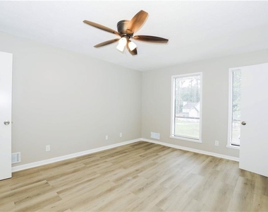779 Edenton Court - Photo Thumbnail 11