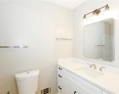 779 Edenton Court - Photo Thumbnail 14